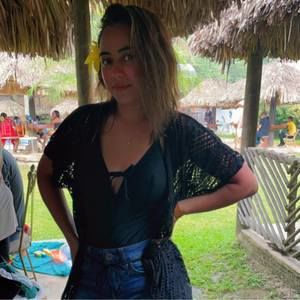 Meet your Posher, Cristina